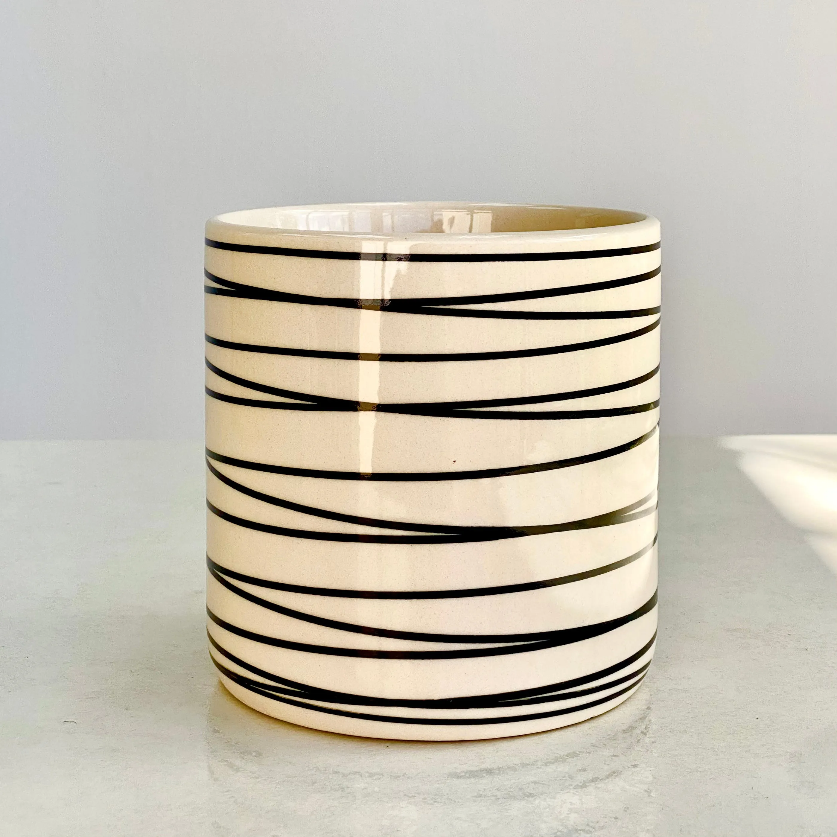 Ceramic Ivory Round Pot Planter